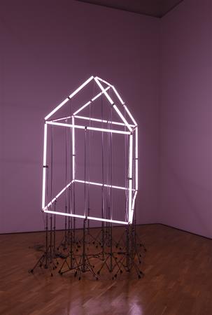 <b>Carmela Gross </b>